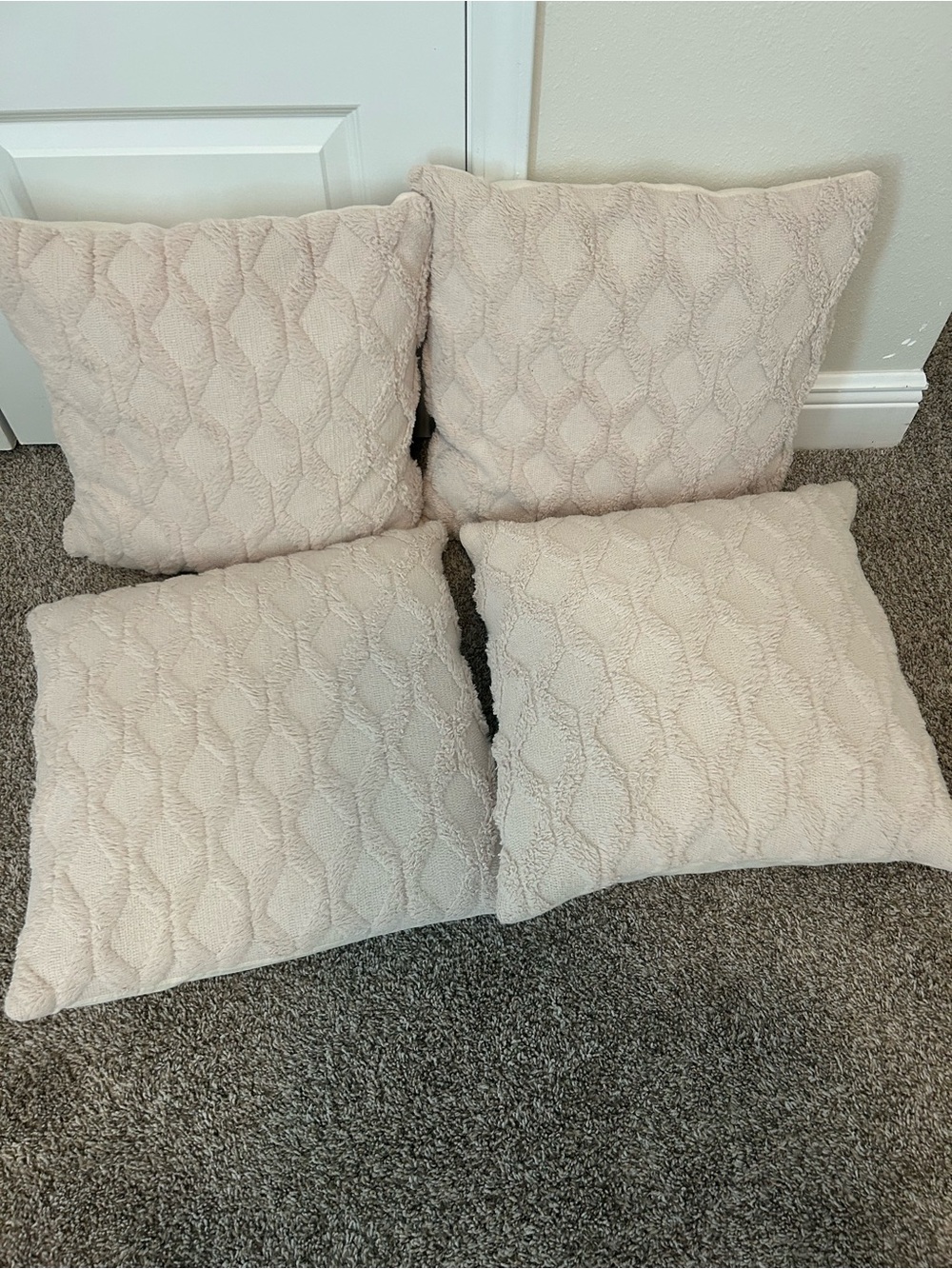 Set of 4 Covers! Luxury Plush Decorative Throw Pillow Pair - Beige